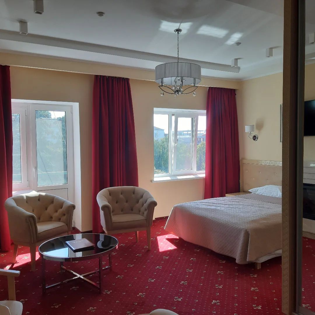 Готель Тернопіль