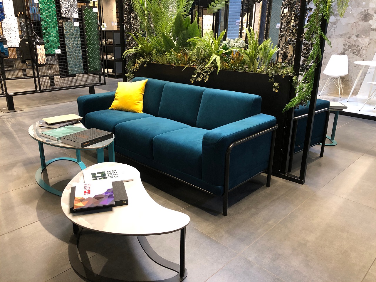 Зони перед касами/зони обслуговування